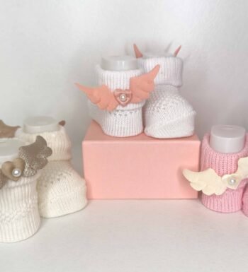 τρία ζευγάρια βρεφικά καλτσάκια για κορίτσι