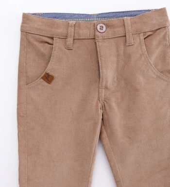 Παιδικό παντελόνι σε ίσια γραμμή